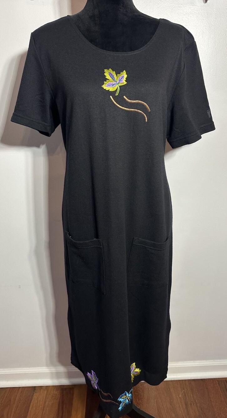Foot Prints Maxi Dress Size Small Black Leaves Embroidered Lagen Harvest Pockets